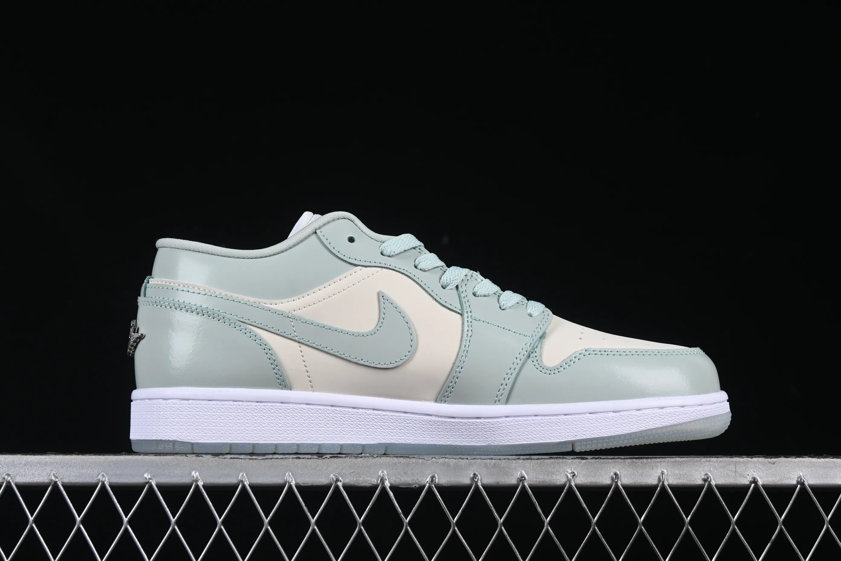 All categories Air Jordan Jordan series basketball shoes Air Jordan 1 Low Air Jordan 1 Low AJ1 Joe 1 amber green low-top cultural and casual sneakers HF4078-100